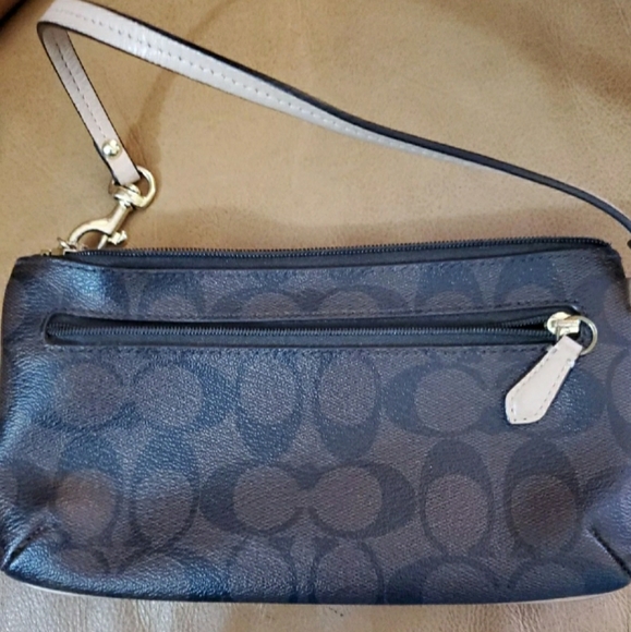 Coach purse with wristlet wallet - Picture 3 of 4